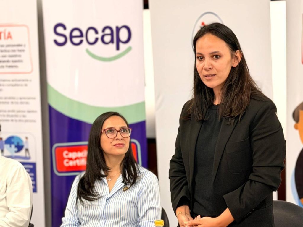CONAVE y SECAP firman convenio