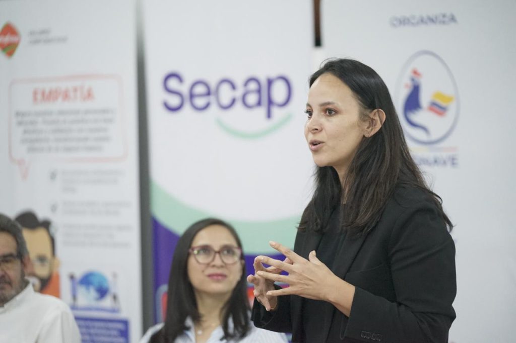 CONAVE y SECAP firman convenio